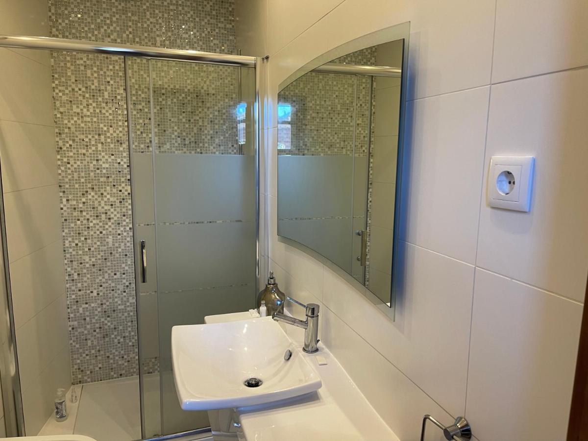 Ferienwohnung Apartamento 2 Quartos E 2 Casas De Banho Porto Exterior foto
